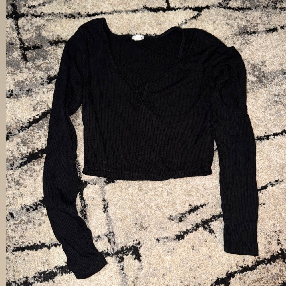 Garage Black Long-Sleeve Scoop Neck Ribbed Crop Top